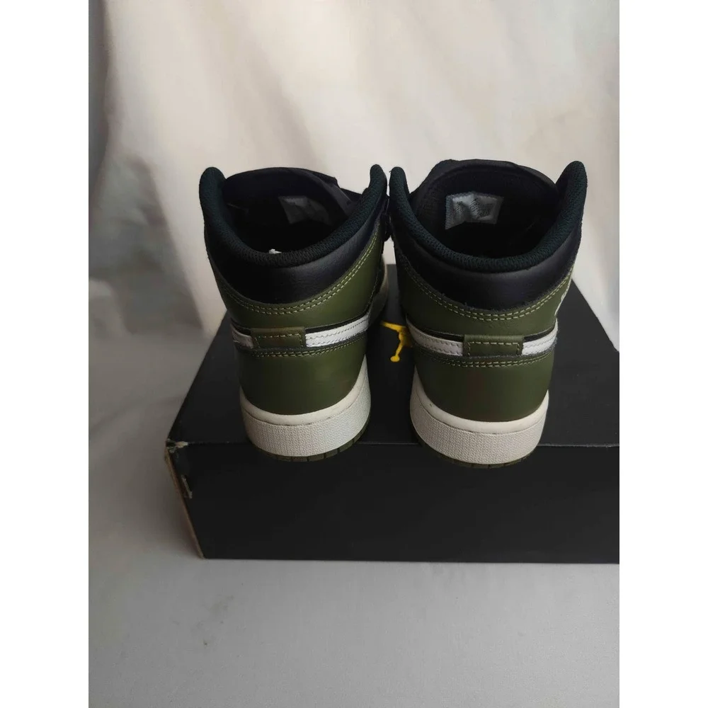 Nike Air Jordan 1 Mid GS Sneakers Size 4Y Medium Olive Black Leather DQ8423-092